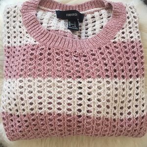 Long sleeve yarn sweater